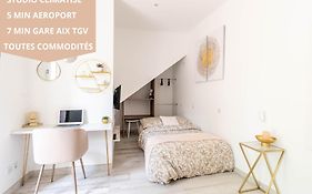 Studio A 5 Min De L' Aeroport Et Toutes Commodites